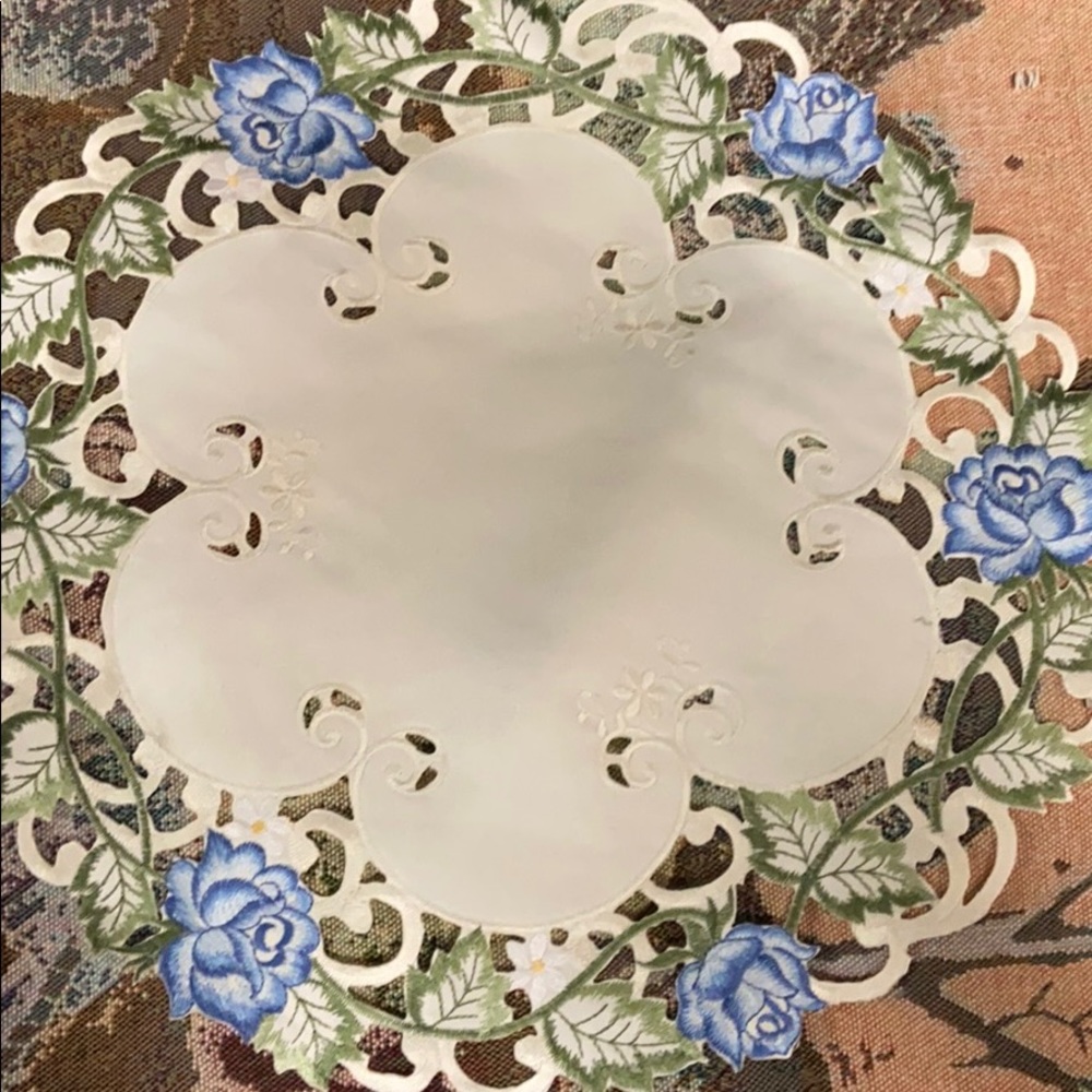 16 inch round dolly Blue Rose